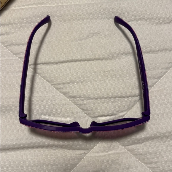 Goodr birder fervor Purple Sunglasses A Starling is born limited edition fuzzy - Picture 5 of 6
